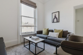 Blueground Kensington city view furnished LON-561